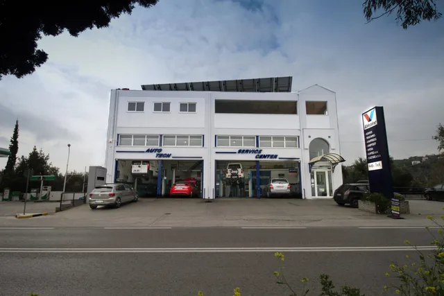 Autotech — φωτογραφία συνεργείου